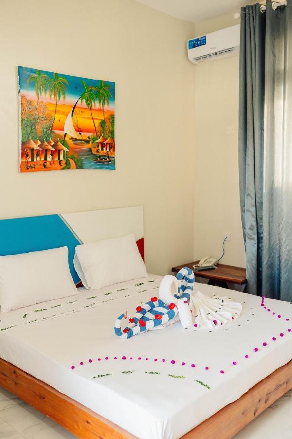 Ocean Breeze Hotel 눙귀 외부 사진