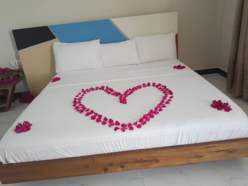 Ocean Breeze Hotel 눙귀 외부 사진