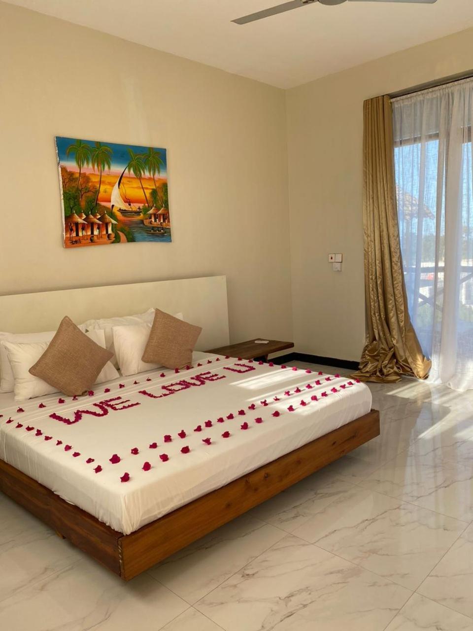 Ocean Breeze Hotel 눙귀 외부 사진
