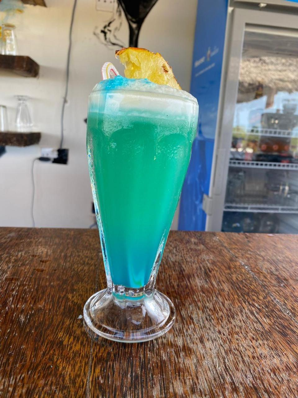 Ocean Breeze Hotel 눙귀 외부 사진